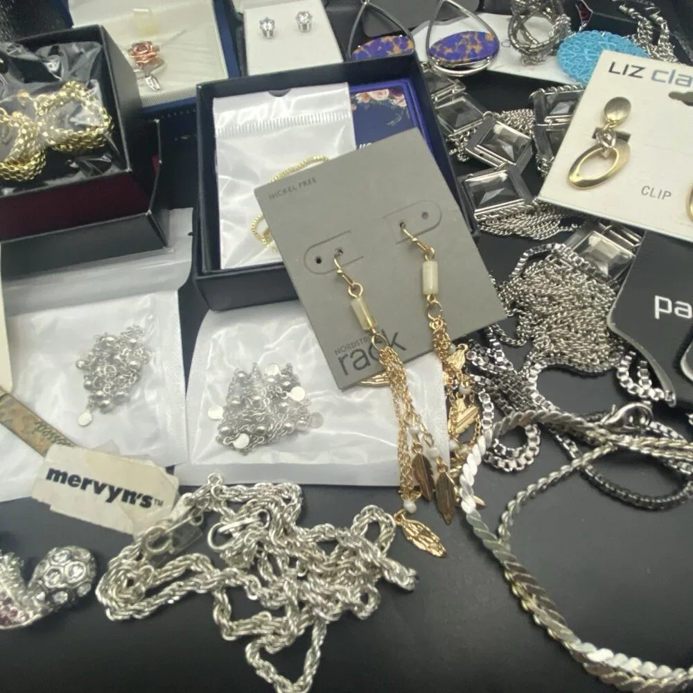 Lot 18 NWT NOS Earrings Necklace Liz Claiborne Paparazzi Mervyns Nordstrom Rack - Picture 5 of 7